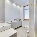 White Sea Jelitkowo - Neptun Park By Oneapartments Gdansk